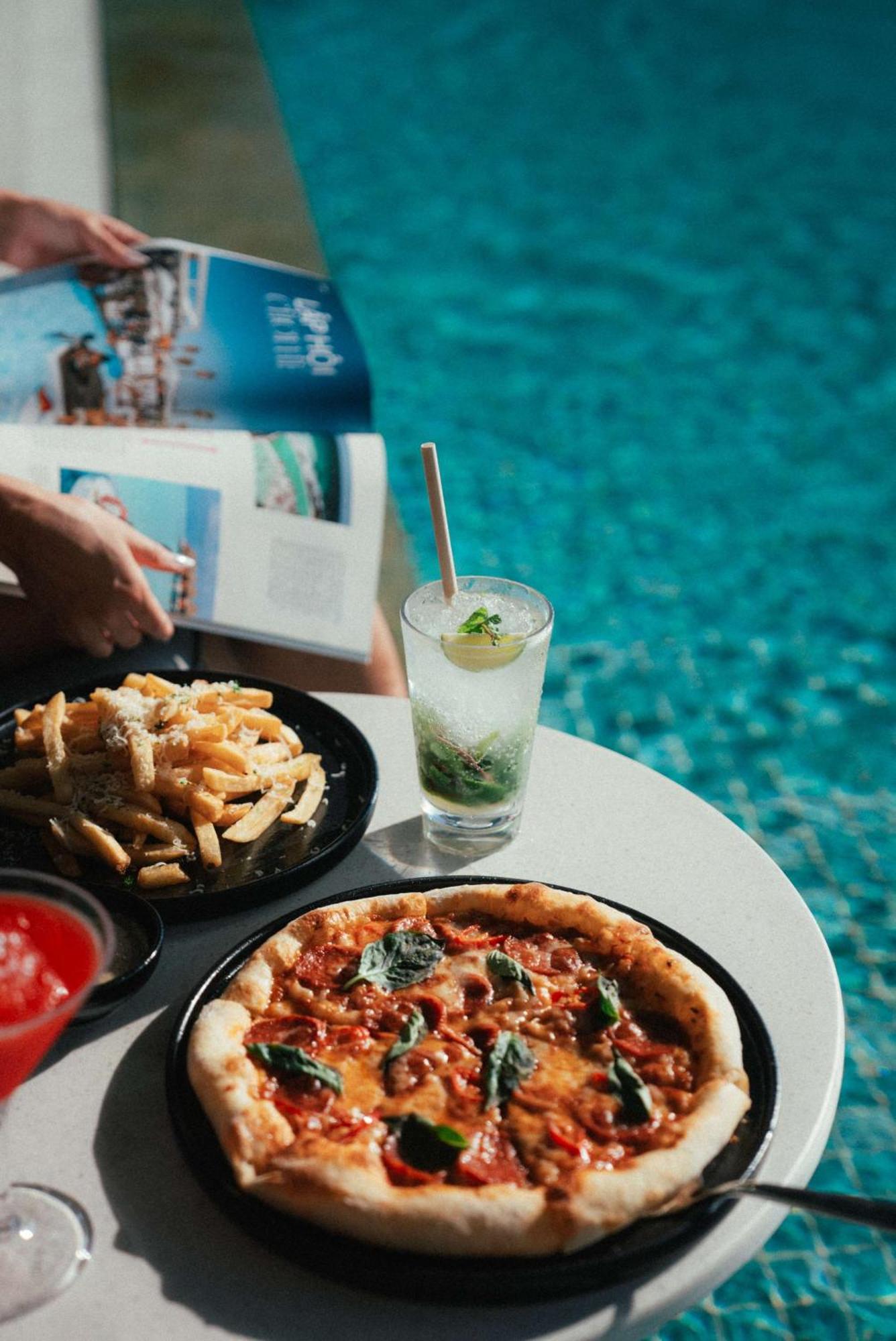 Hotel Radisson Red Danang Zewnętrze zdjęcie