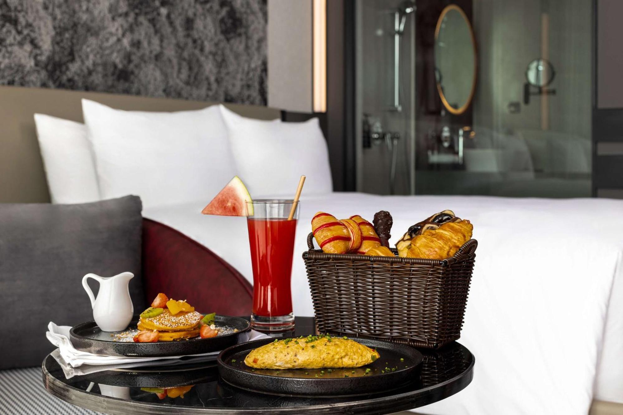 Hotel Radisson Red Danang Zewnętrze zdjęcie